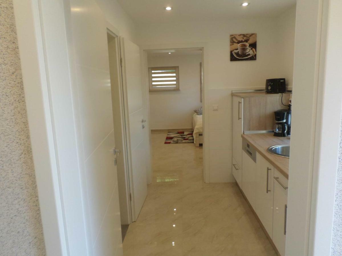 1 Zi. Apartment Naehe Flughafen/Messe Stuttgart 24H Waldenbuch Zewnętrze zdjęcie